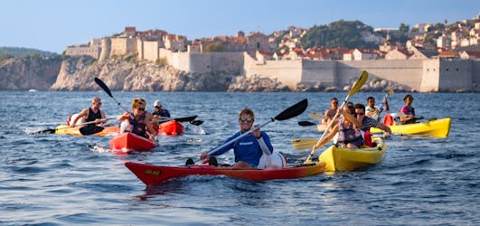 Dubrovnik caiaque no mar e mergulho com lanche